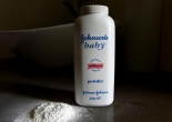 Johnson & Johnson thu hồi 33.000 sản phẩm phấn rôm nghi chứa chất gây ung thư
