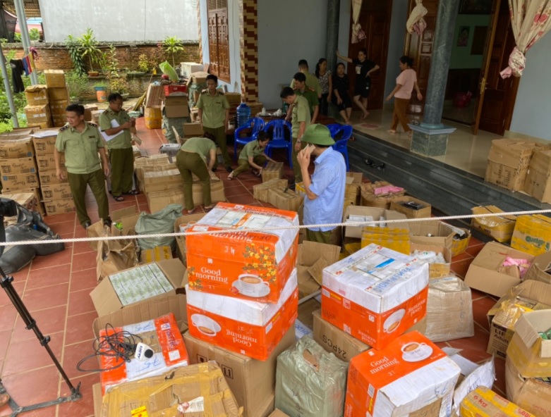Thu giữ 20.000 mỹ phẩm nước ngoài không hóa đơn, chứng từ